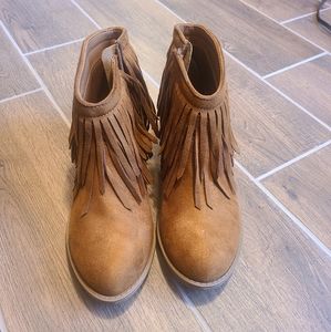 Brown Fringe booties. Brand New. Size 8.5
